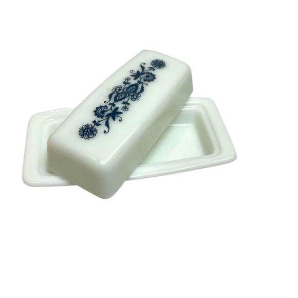 Old Town Pyrex Butter Dish - Picture 3 of 9